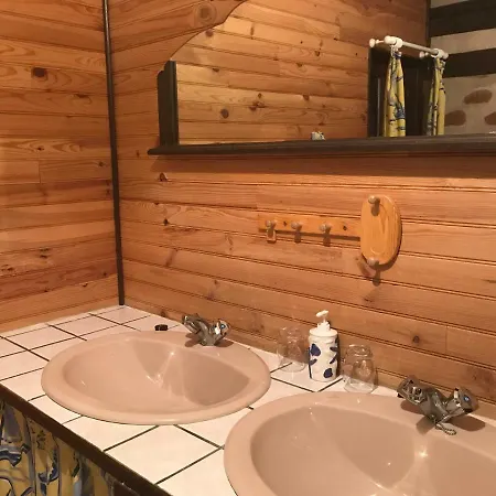 D'hotes Chez Nadine Hamm فندق مبيت وإفطار
